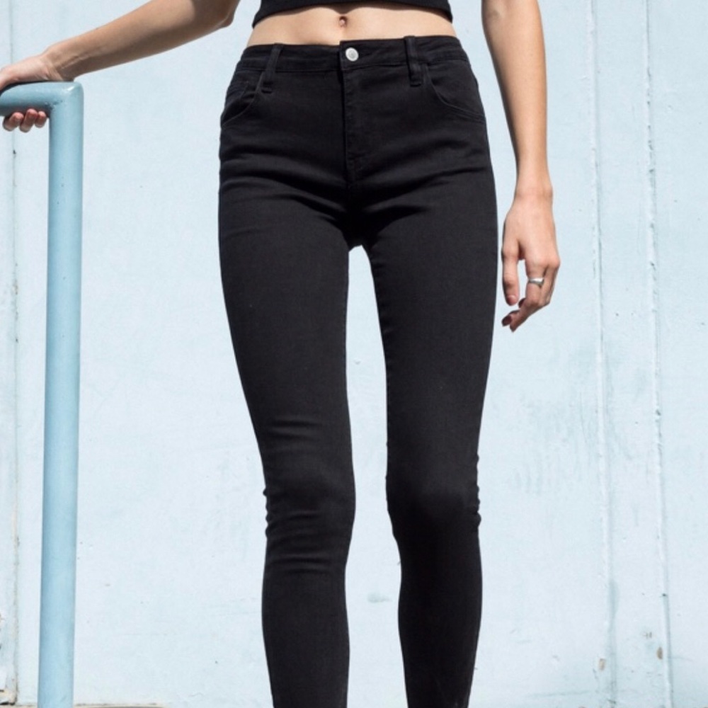 Brandy Melville J Galt black jeans